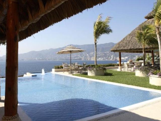 IMPRESIONANTE PENTHOUSE CON ESPECTACULAR VISTA A LA BAHIA DE ACAPULCO