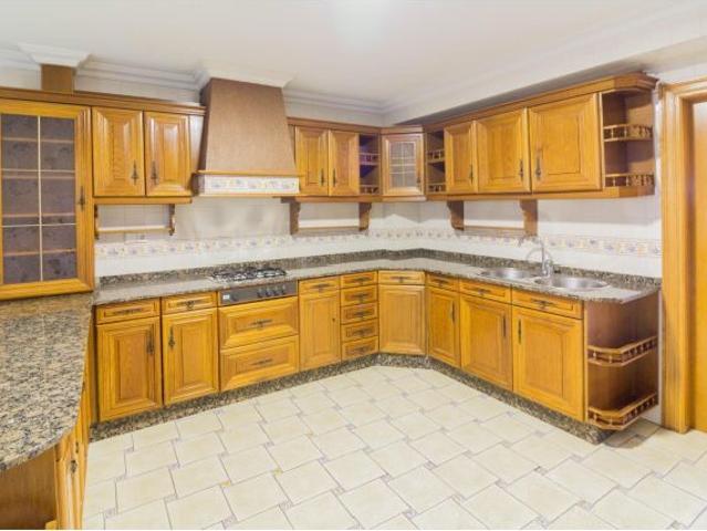 IMPRESIONANTE PISO CON 5 DORMITORIOS Y MÁS DE 240M2 EN CALLOSA DE SEGURA GARAJE Y TRASTERO OPCIONAL