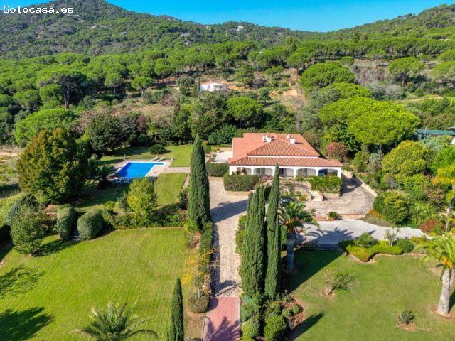 IMPRESIONANTE VILLA CON VISTAS A MAR Y MONTAÑA