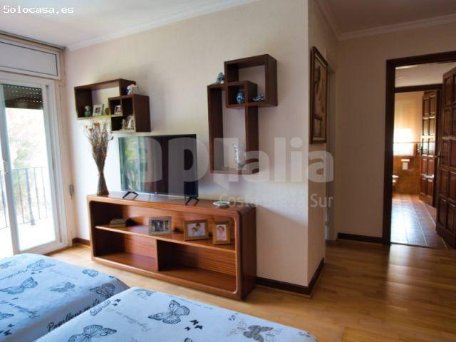Impresionante villa en fenals de 4 habitaciones, con piscina y sala de eventos