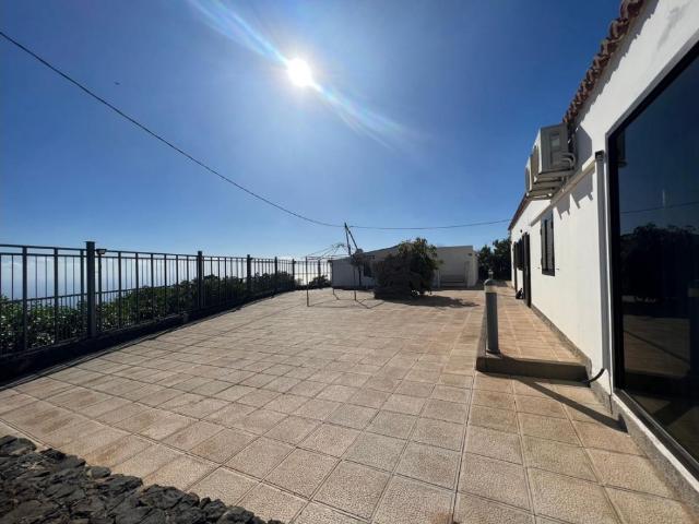 Impresionante villa en Radazul
