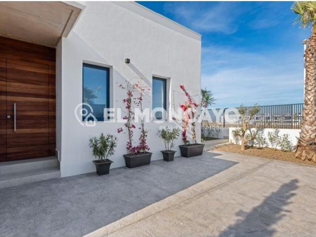 Impresionantes villas de nueva construcción llave en mano en Mar de Cristal La Manga Mar Menor