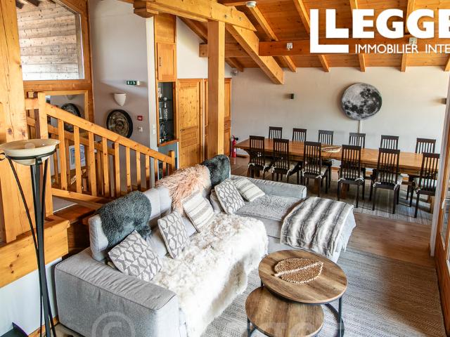 Impressionant chalet de 7 chambres aux Portes du Soleil  cadre de vie luxueux et fort potentiel locatif
