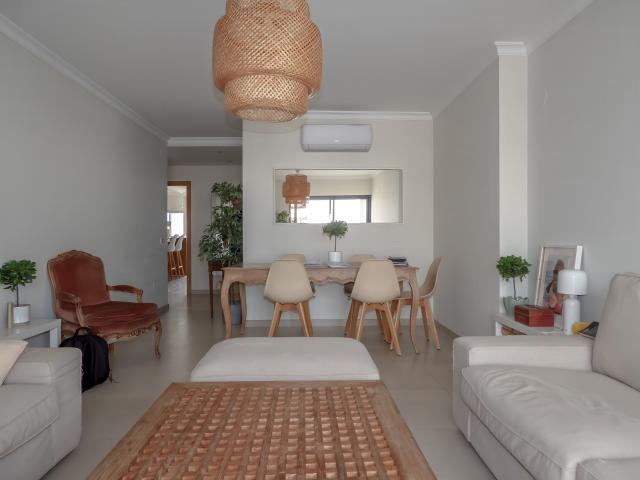 Impressionante apartamento de 3 quartos com vista panorâmica. 150m² Faro Sé e São Pedro