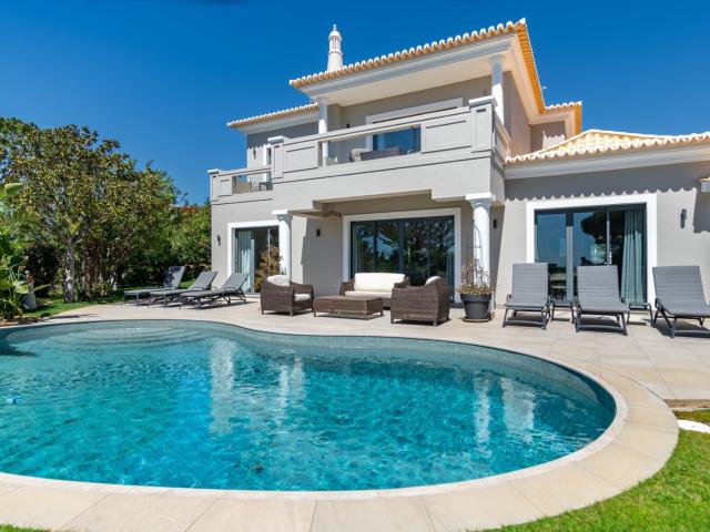 Impressionante moradia com vista mar e 3+1 quartos em Vale d. m² Loulé São Clemente
