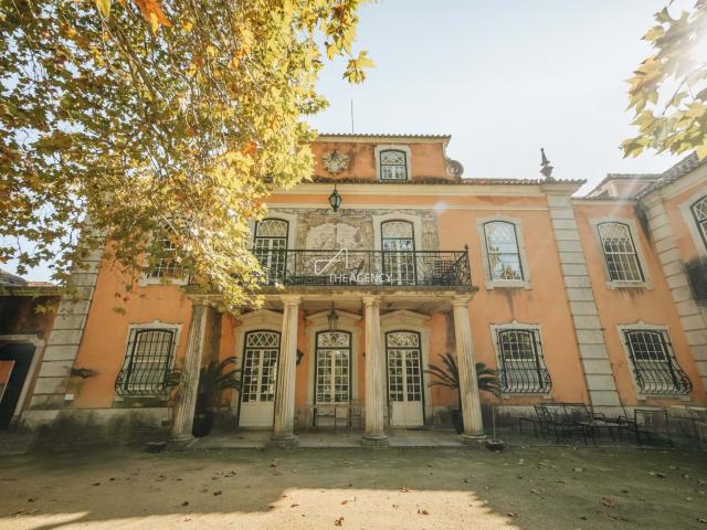 Impressionante palácio do século 18 em Lumiar uma joia histórica com jardins encantadores e luxo moderno