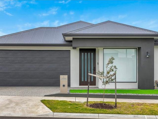 Impressive Modern Home with Low Maintenance Living