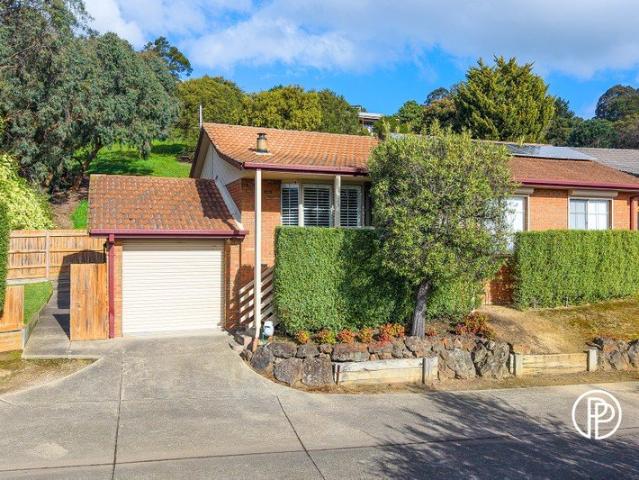 IMPRESSIVE MODERN LIVING, BEAUTIFUL VIEWS WOORI YALLOCK