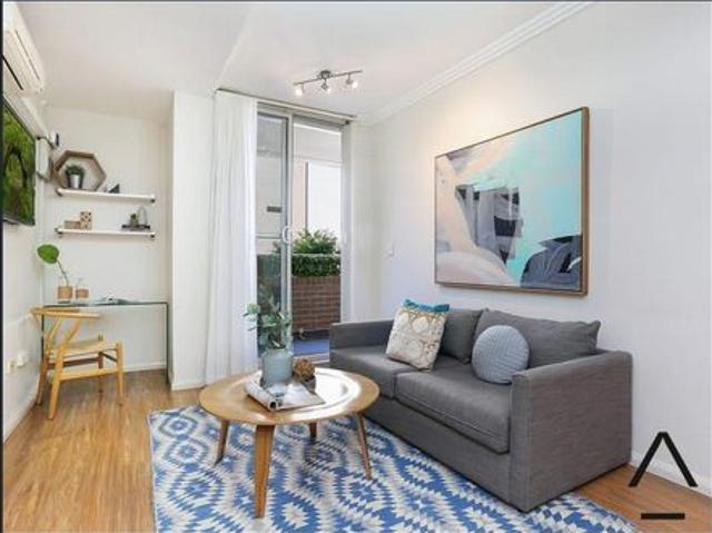 Impressive Contemporary Style Offering a Location of Pure Convenience
