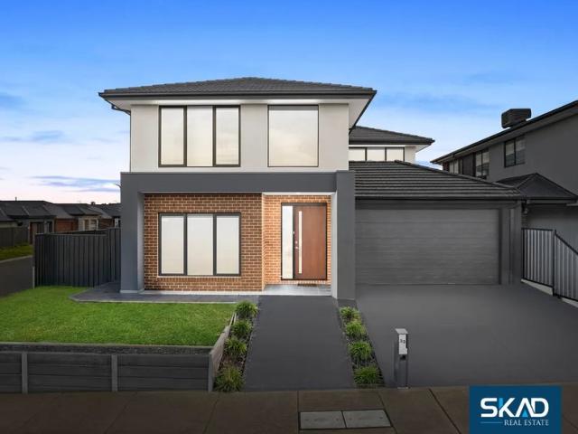 Impressive Corner Block Family Home in Cloverton !