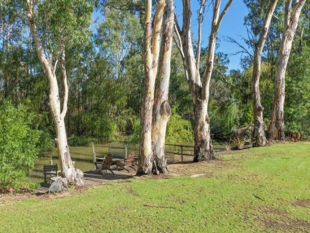 Impressive Creek Frontage Lifestyle Property Peace, Privacy & Space