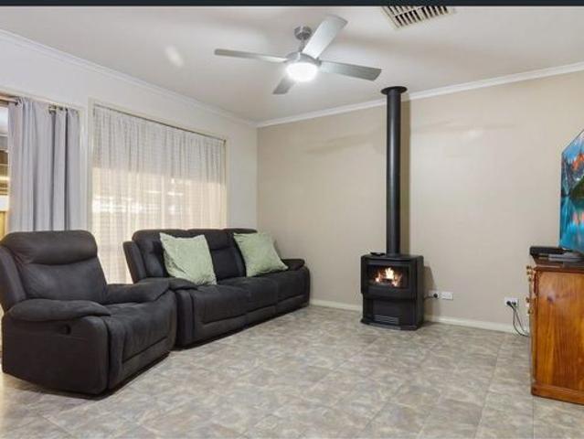 Impressive Entertaining Area!