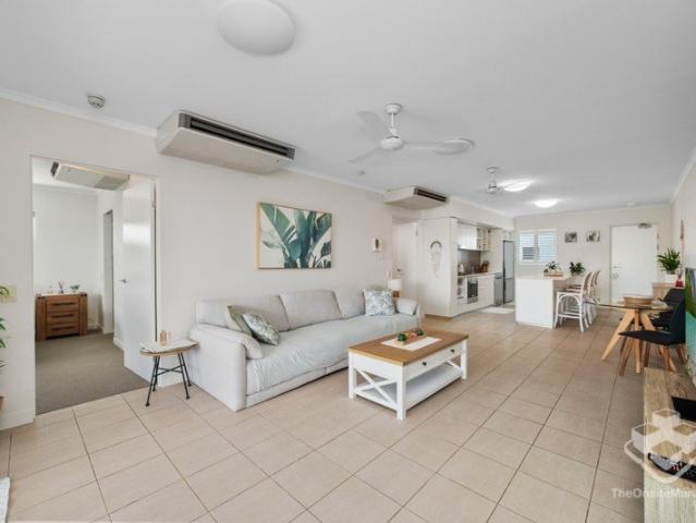 Impressive Fully Furnished Two Bedroom/Two Bathroom/1 Car Park great elevation 4th floor/security screens lovely complex