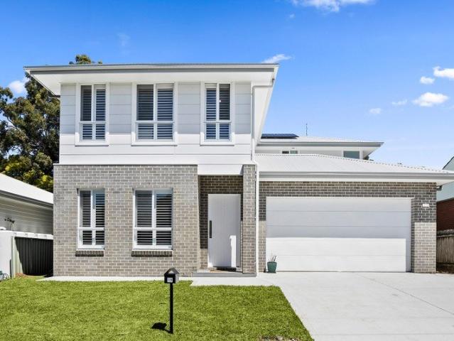 Impressive Family Entertainer with Granny Flat