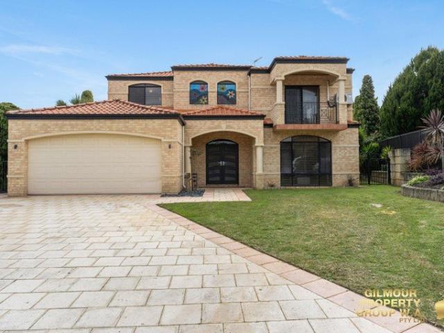 IMPRESSIVE FAMILY HOME ON A HUGE BLOCK