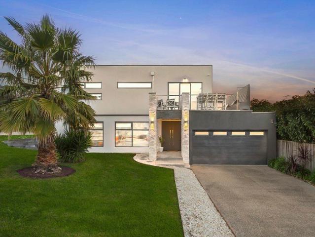Impressive family home in bayside locale