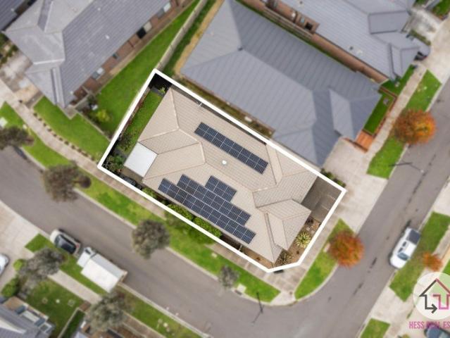 IMPRESSIVE FAMILY HOME WITH EXCELLENT PRESENTATION
