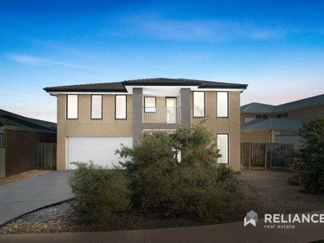 Impressive Family Living in a Prime Point Cook Location