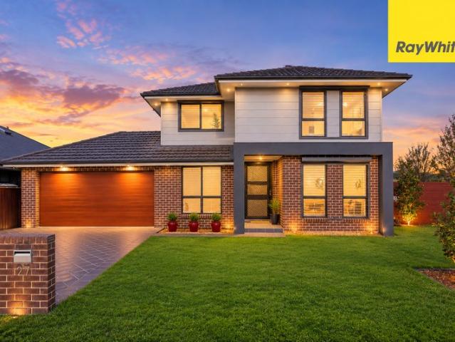 Impressive Family Living on a Generous 640 sqm Block