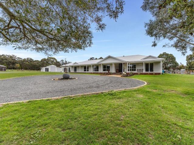 Impressive Family Living on 5.6 Acres