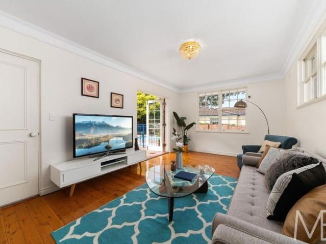 Impressive Family Residence On Level Land In Walk To Rail Locale