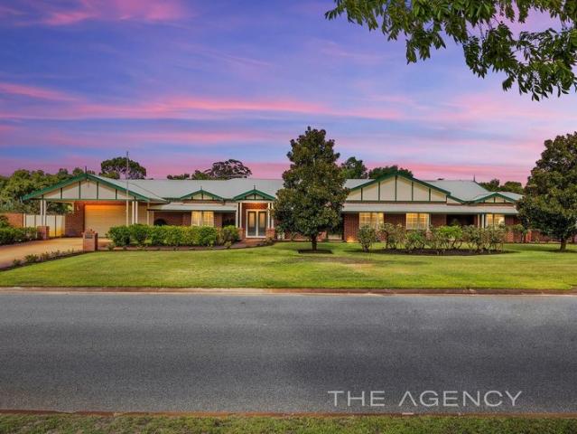 Palatial Federation Residence With Incredible Rustic Man Cave On 3370 Sqm's