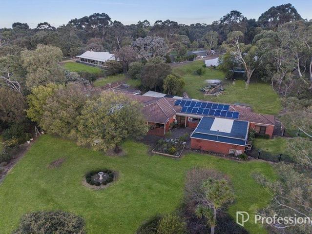 IMPRESSIVE FIVE ACRE PROPERTY