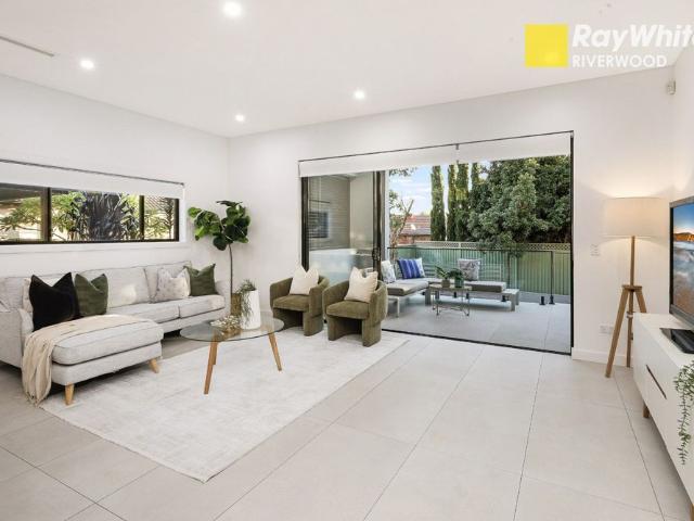 Impressive Five Bedroom Duplex with Premium Finishes