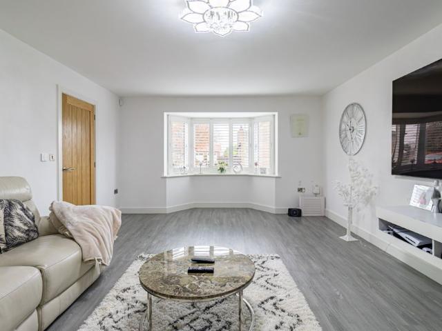 Impressive five bedroom family home