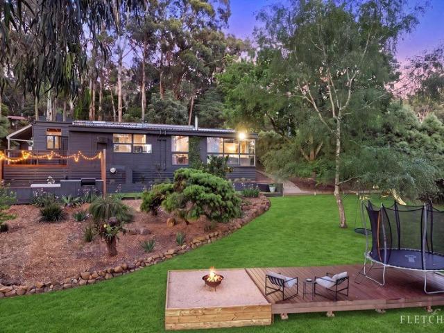 Impressive Indoor Outdoor Living Near Town