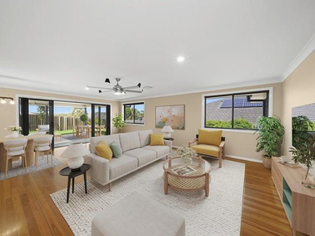 Impressive Innes Lake Home