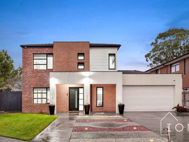 Impressive Inside & Out, Family Living in Lynbrook