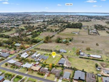 Impressive Large North Facing Allotment In High End Neighbourhood