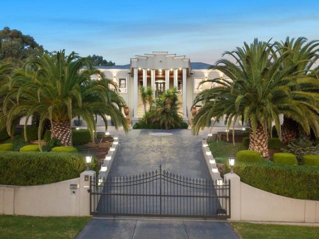 Impressive Quality Home with Resort Style Entertaining and Dual Living, or Multi Generational options