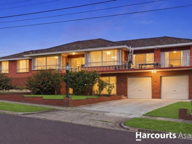 Impressive Rosewood Downs Family Home Offering Space, Comfort & Versatility GRZ1