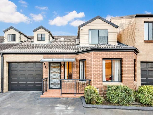 Impressive Townhouse with Grand Proportions