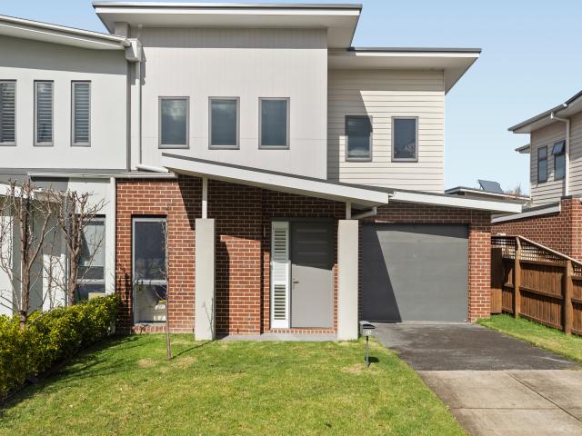 Impressive Towhouse Living