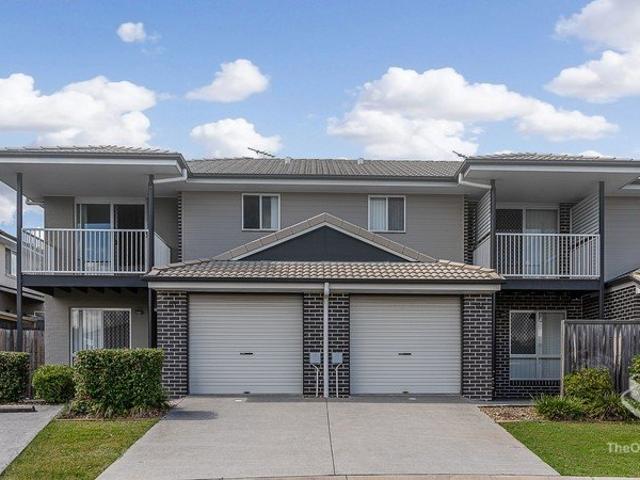 IMPRESSIVE 3 BEDROOM TOWNHOUSE