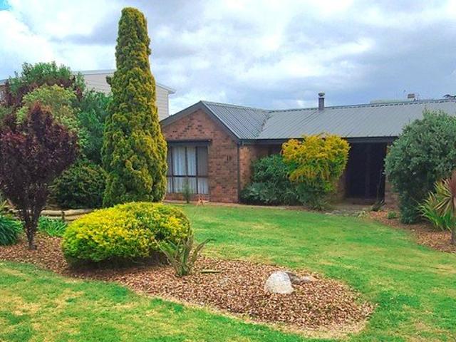 Impressive 3 Bedroom/Study Home with Self Contained Studio in Prime Walpole Location
