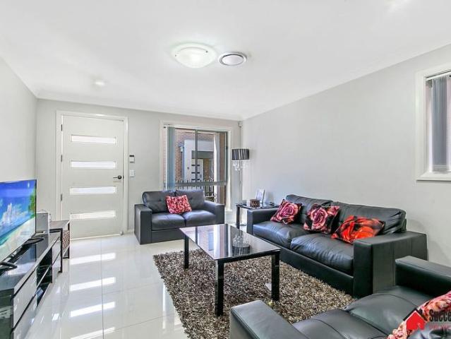 Impressive 5 Bedroom family residence