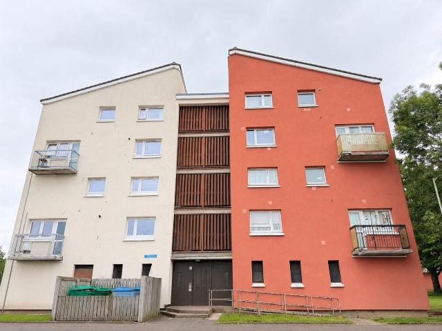 Imrie Place, Perth PH1, 2 bed flat to rent, £750 pcm | PrimeLocation