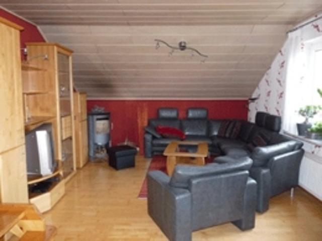 In the attic: beautiful 4 bedroom apartment in Brietlingen