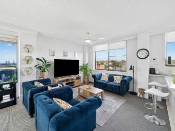 In the heart of Town Beach, with close ocean views