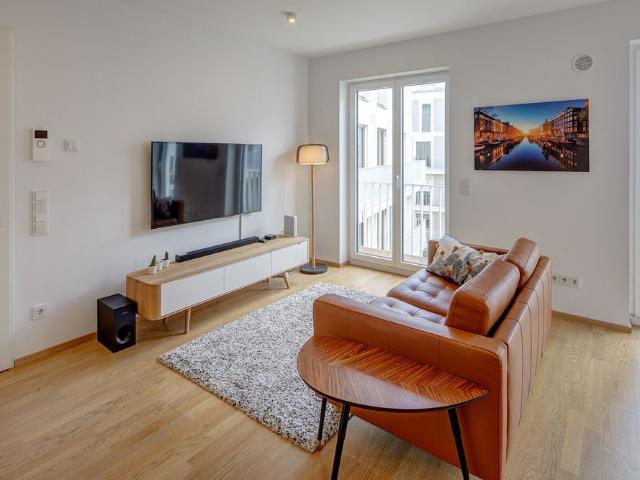 In the middle of Maxvorstadt with concierge service