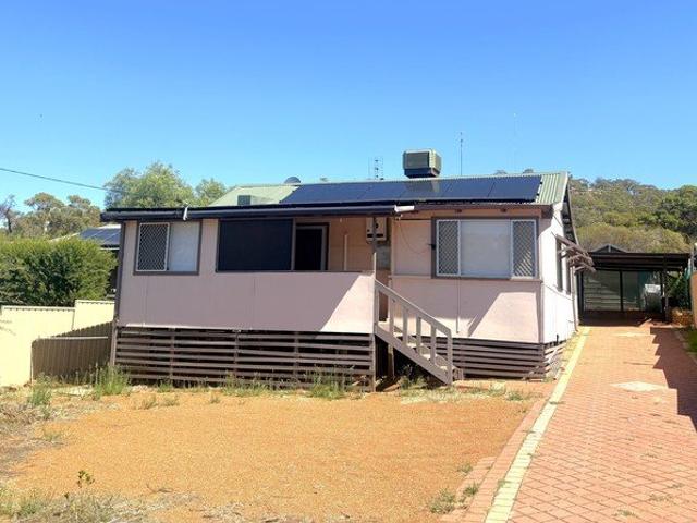 In The Popular Toodyay Townsite