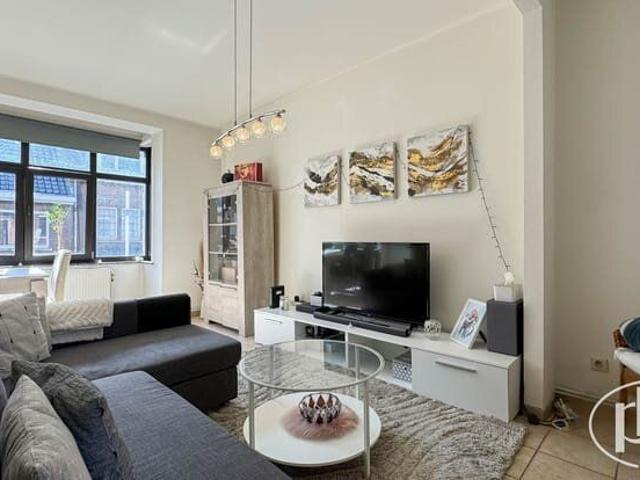 In the town centre, close to all amenities