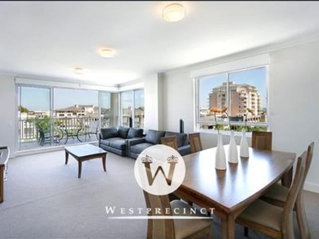 In transition? We offer fine furnished stays from 3 months