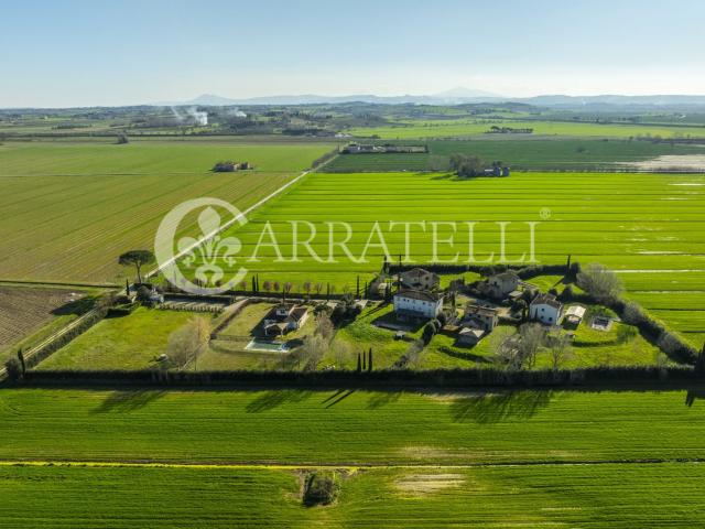 In un incantevole contesto paesaggistico, all'interno di un. 235m² Cortona