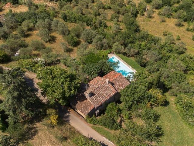 In una bella posizione, panoramica e facile da raggiungere. 155m² Cortona