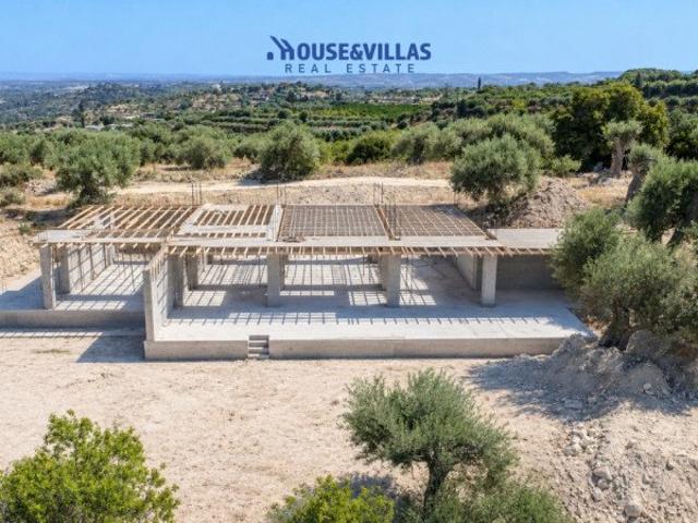 In una posizione panoramica di assoluto pregio, a pochi minu. 200m² Noto